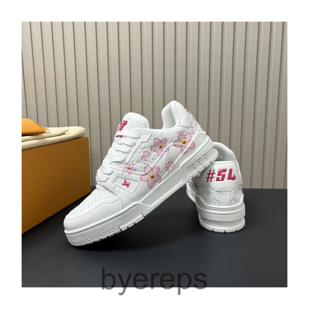 Unbranded Louis Vuitton Trainers — photo 4 of 4