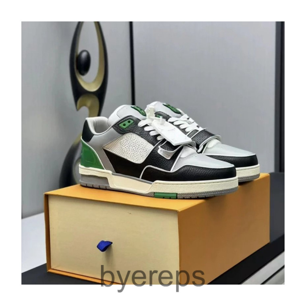 Unbranded Louis Vuitton Trainers — photo 3 of 4