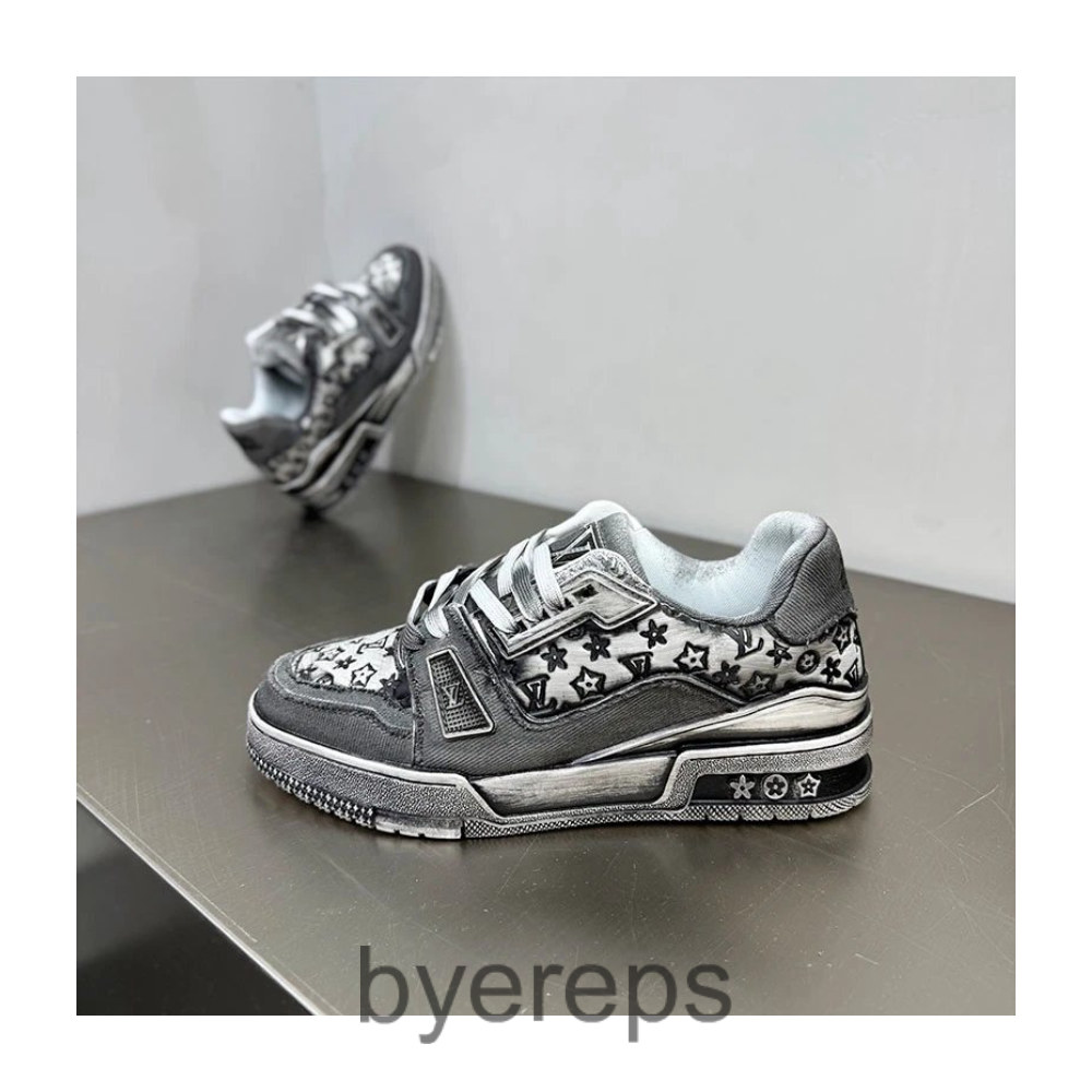 Unbranded Louis Vuitton Trainers — photo 3 of 4