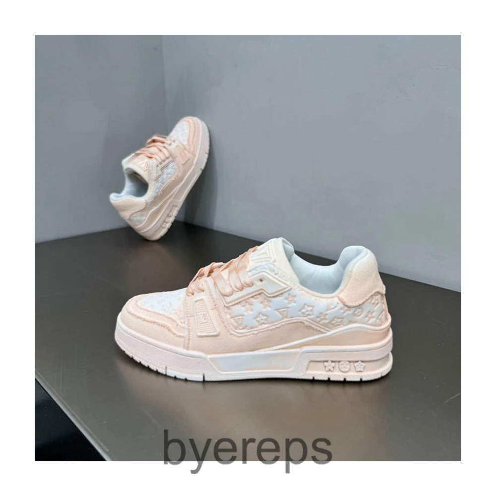 Unbranded Louis Vuitton Trainers — photo 4 of 4