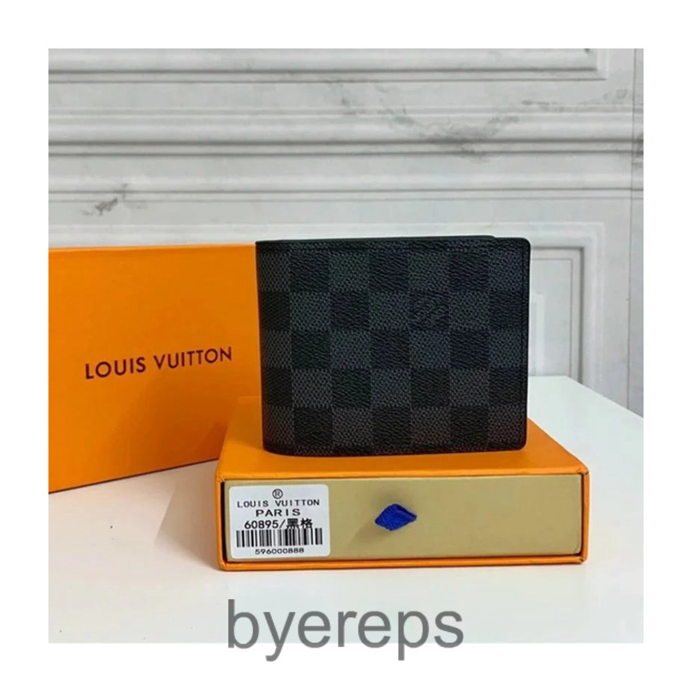 Louis Vuitton wallets (14 Styles) — photo 3 of 4