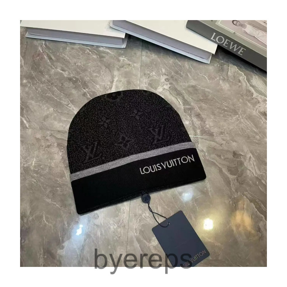 LOUIS VUITTON winter hat ( 13+ colors )