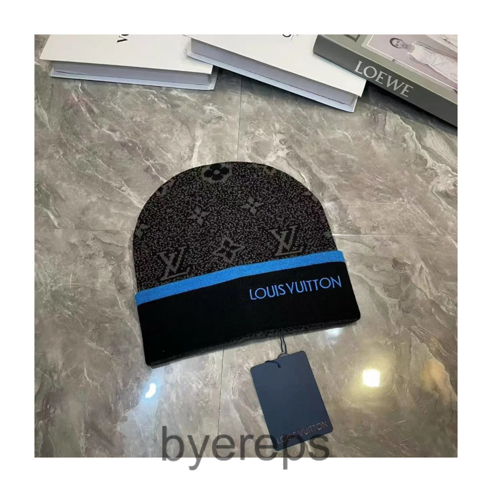 LOUIS VUITTON winter hat ( 13+ colors ) — photo 3 of 4
