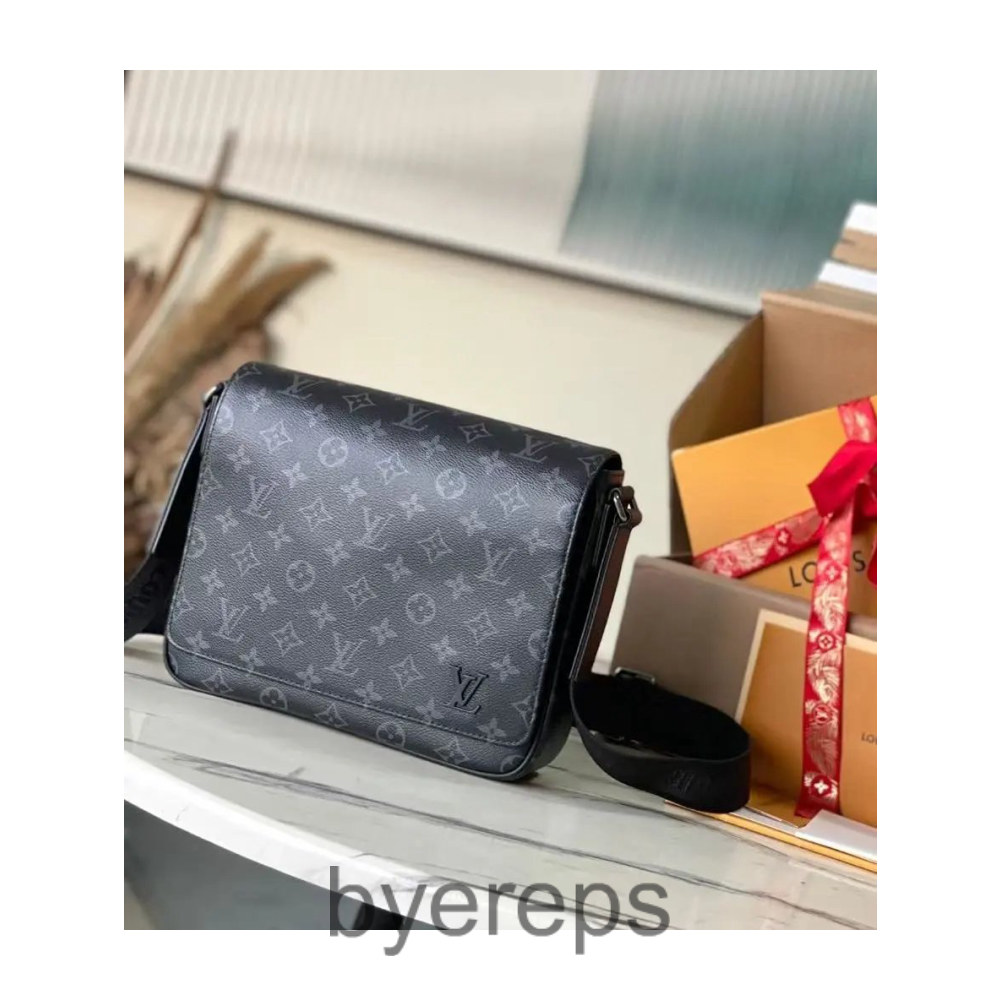 Louis Vuitton LV Bag — photo 2 of 2