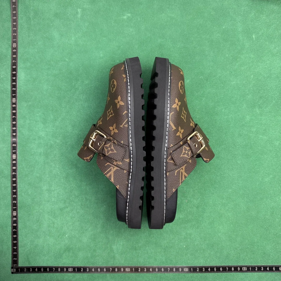 LV Cosy Flat Comfort Clog