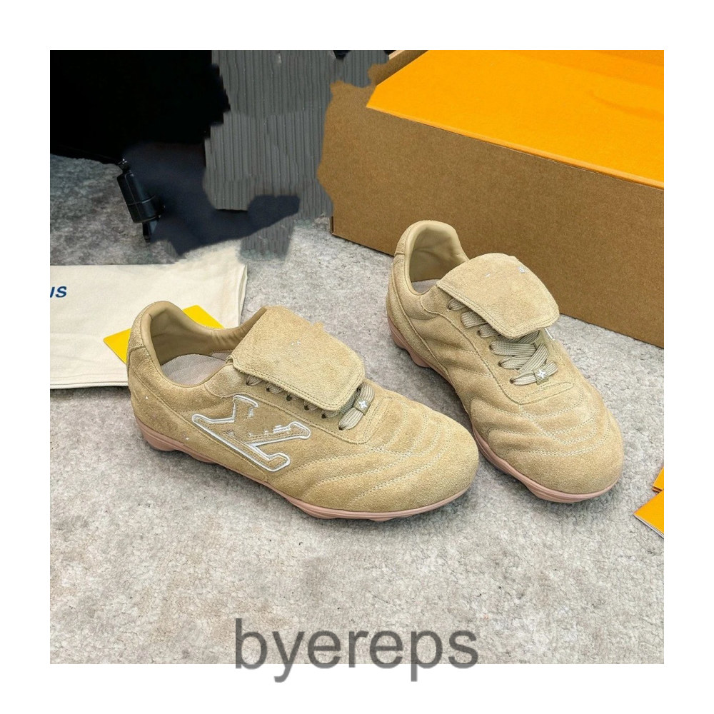 Unbranded LV Footprint Soccer Brown — photo 4 of 4