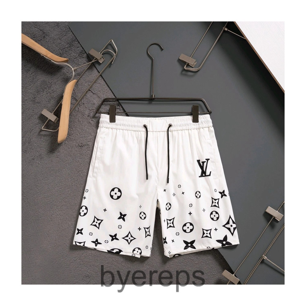 Louis Vuitton Lv Shorts — photo 2 of 4