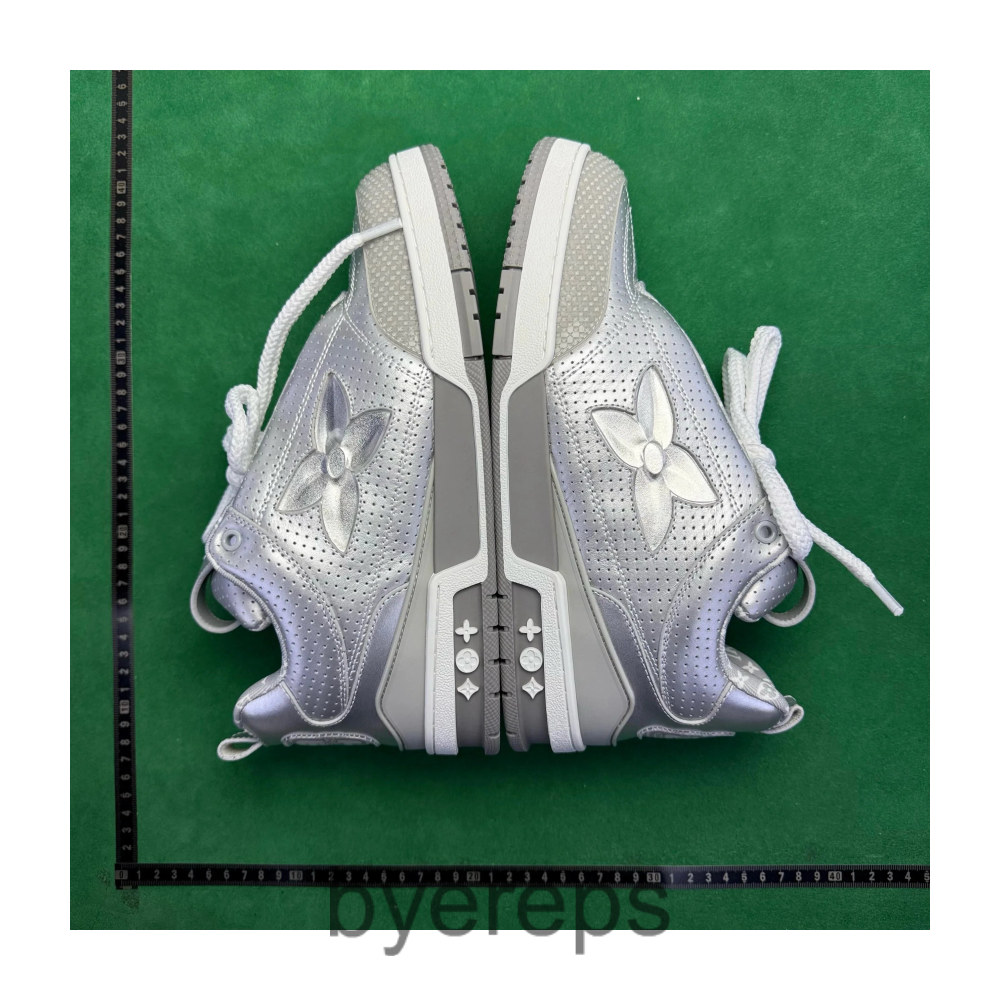 LV Skates Silver