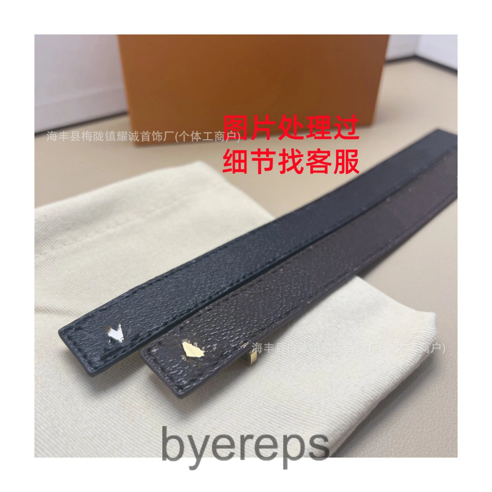 Louis Vuitton LV Slim Bracelet — photo 2 of 4