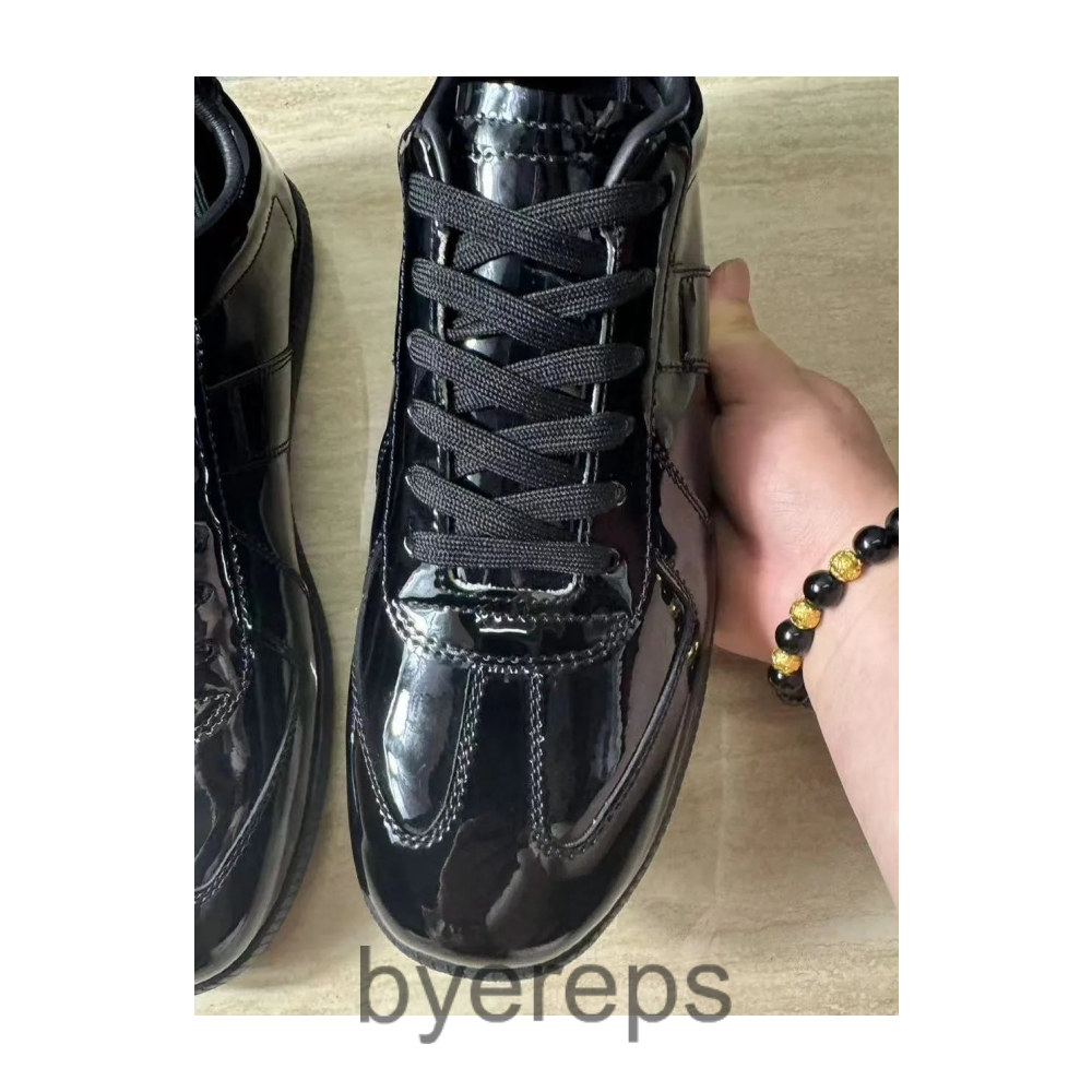 Maison Margiela Patent Leather Gats — photo 4 of 4