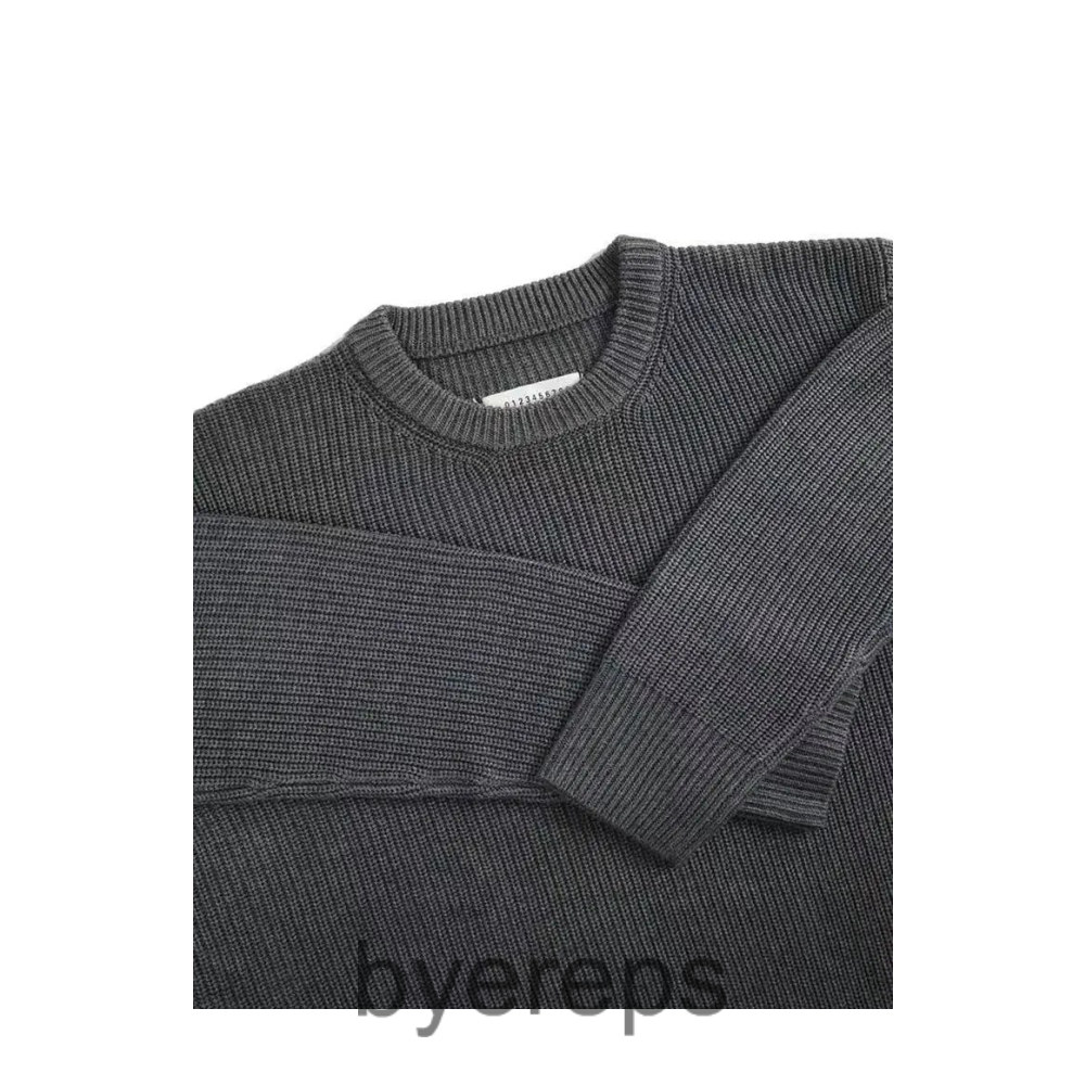 Maison Margiela sweater（2 Colourways） — photo 3 of 4