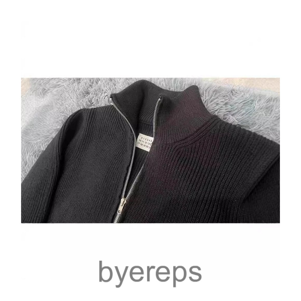 Maison Margiela Sweater — photo 3 of 4