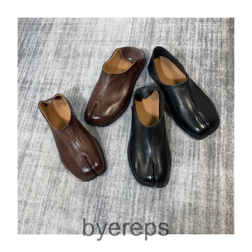 Maison Margiela Tabi Loafer — photo 2 of 4