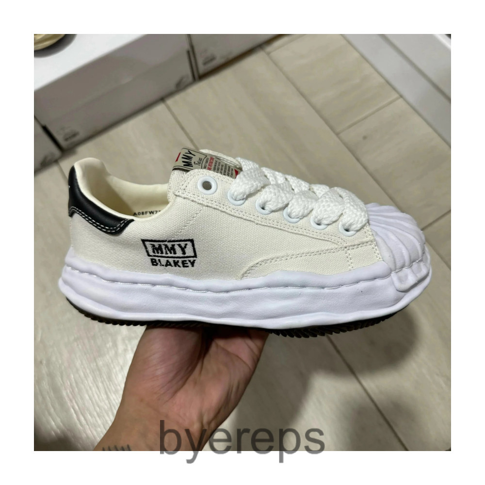 Maison Mihara Sneaker