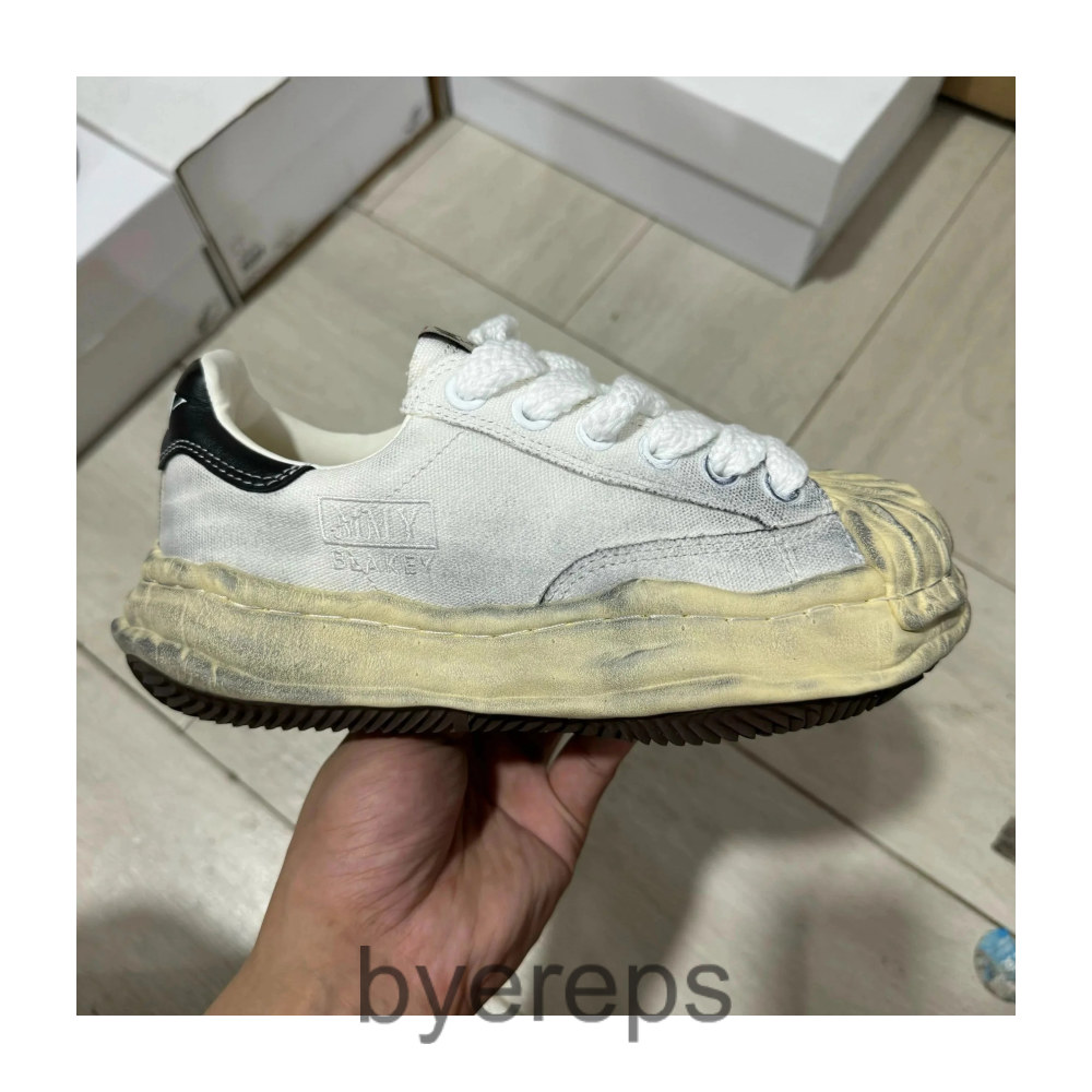Maison Mihara Yasuhiro Maison Mihara Sneaker — photo 3 of 4