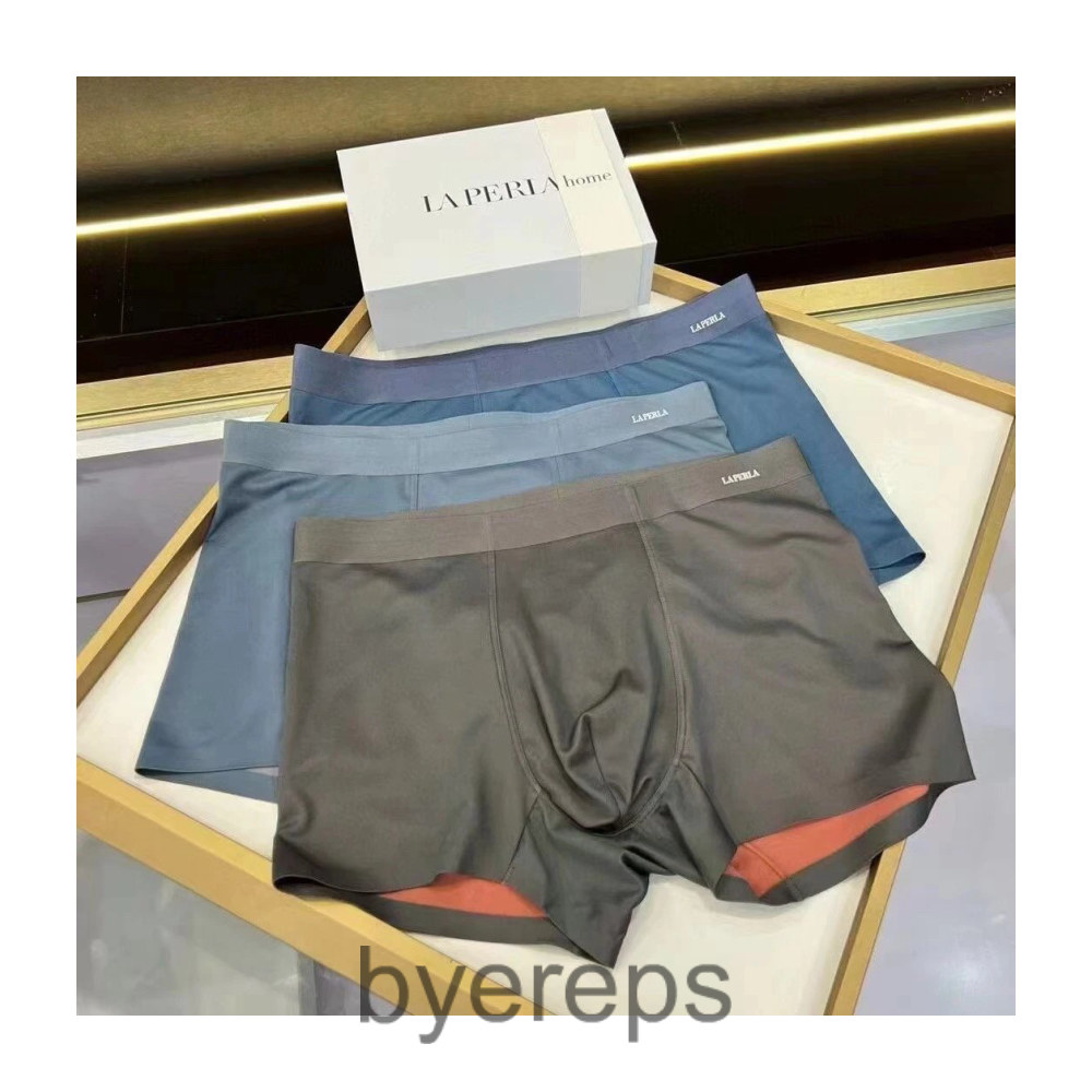 Unbranded Many Brands — photo 3 of 4