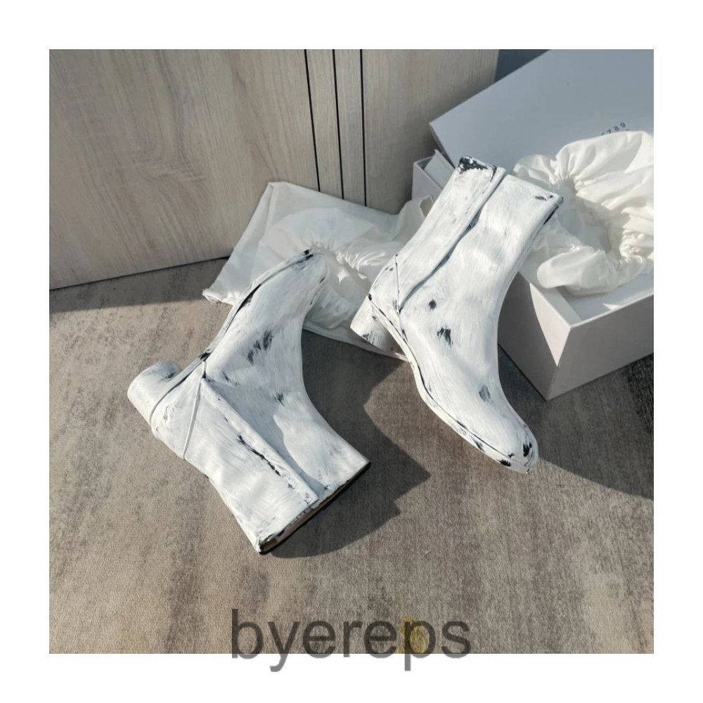 Maison Margiela Margiela Tabi high — photo 2 of 4