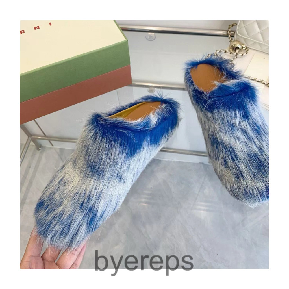 Marni Slides