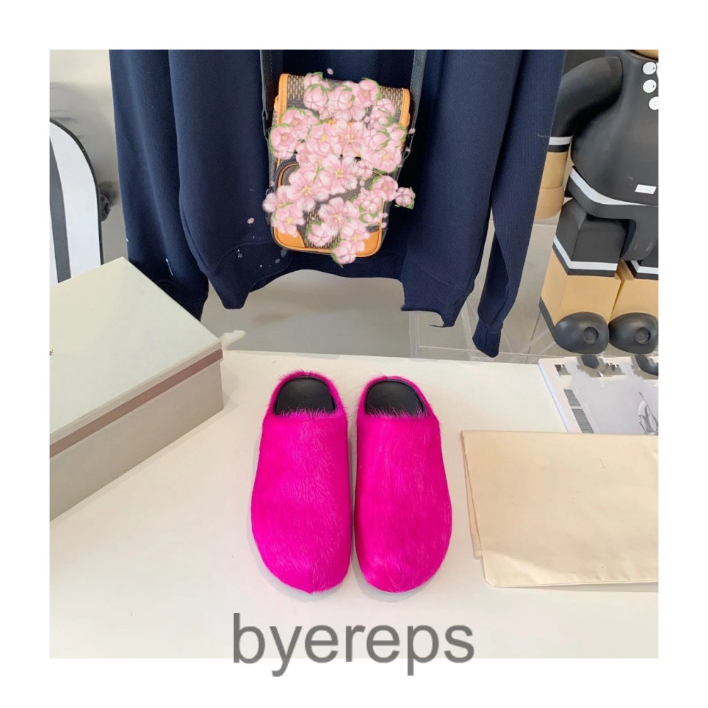 Marni Slides — photo 3 of 4