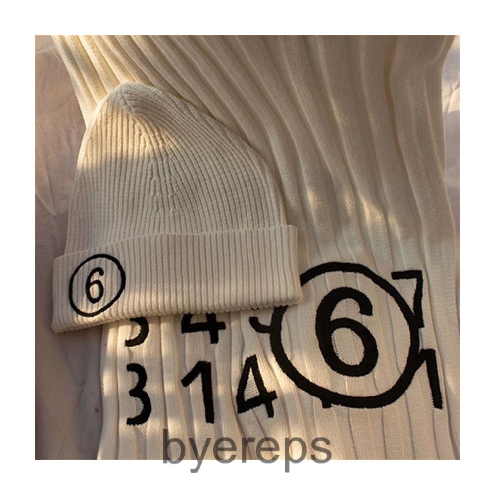 Maison Margiela Masion Margiela Beanie — photo 3 of 4