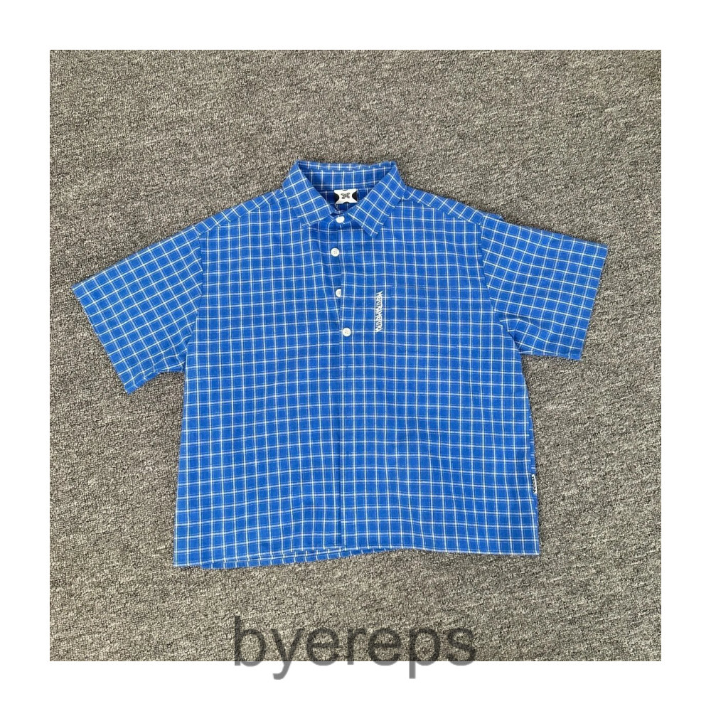 Mertra button-up