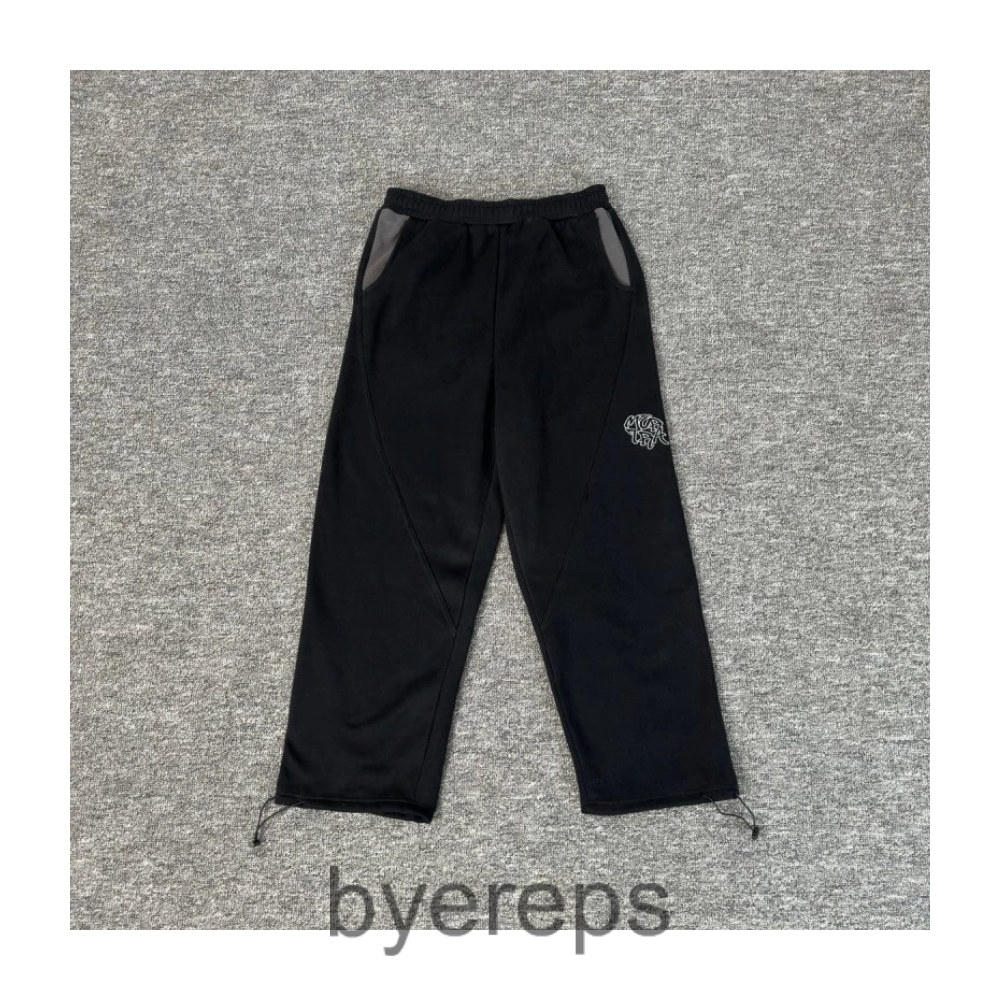 Mertra sweats