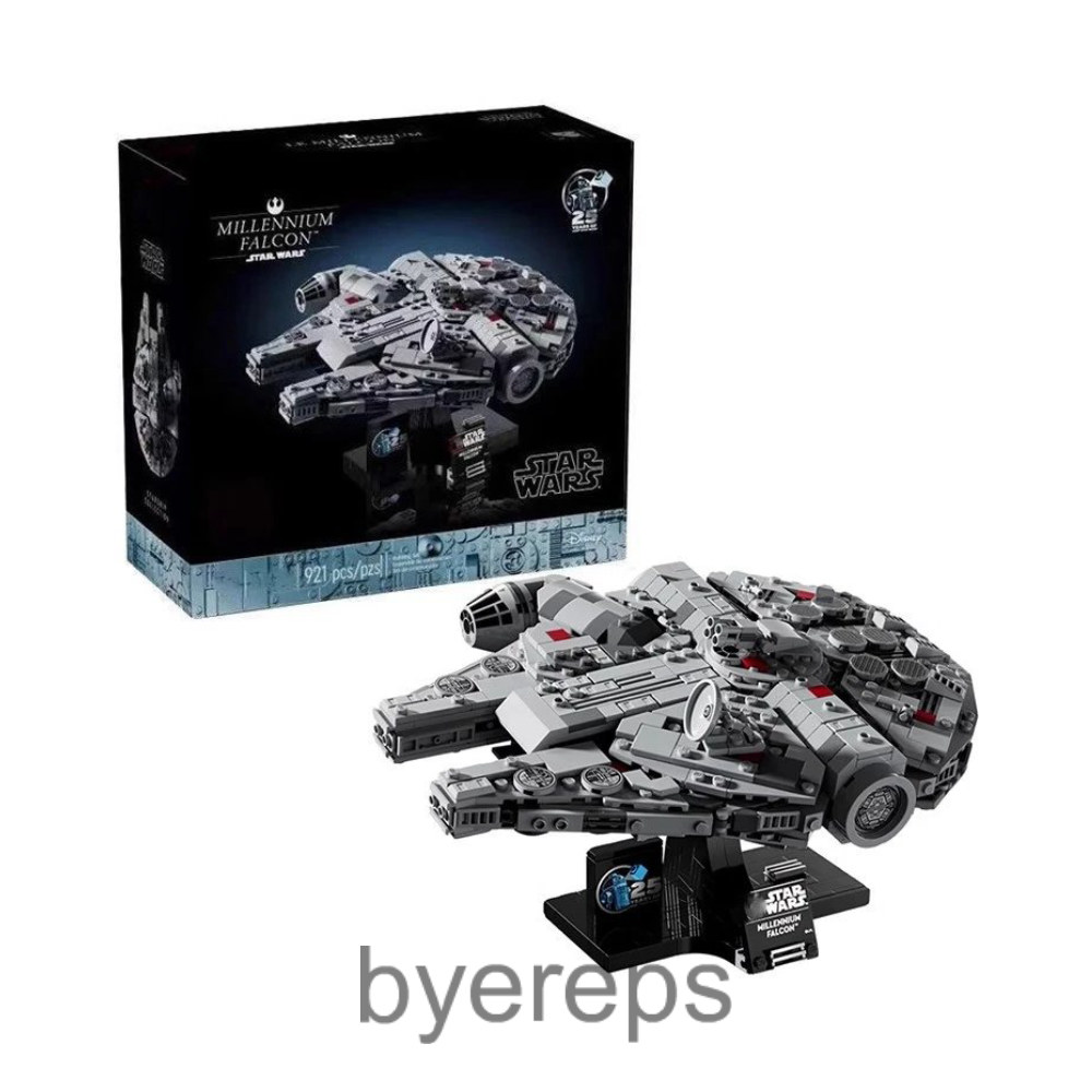 Unbranded Milennium Falcon Lego — photo 3 of 4