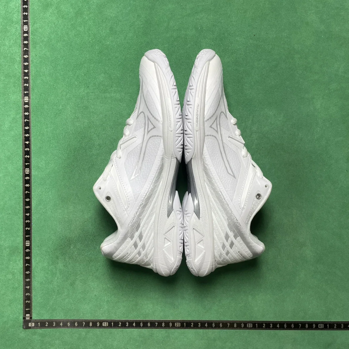 Mizuno Wave Claw 3