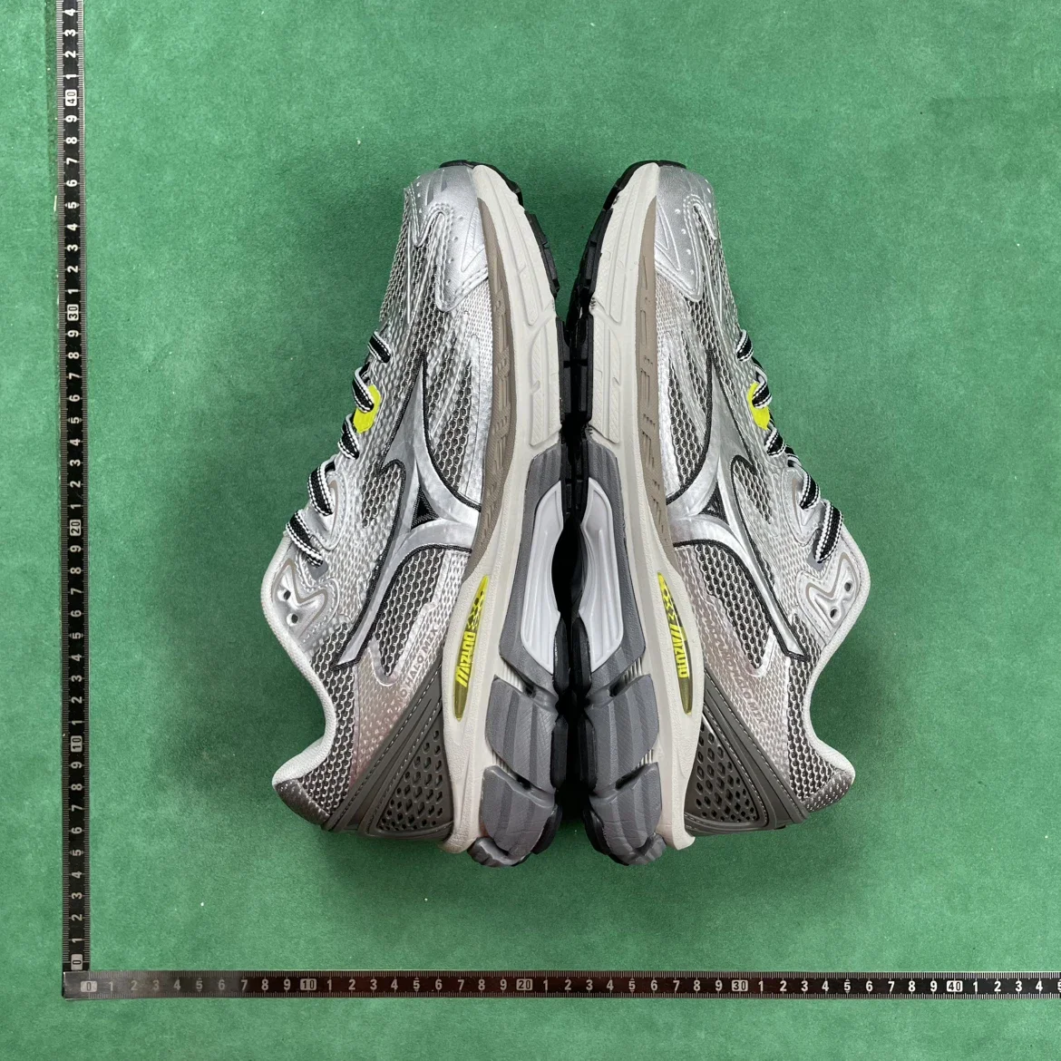 Mizuno Wave Rider 10
