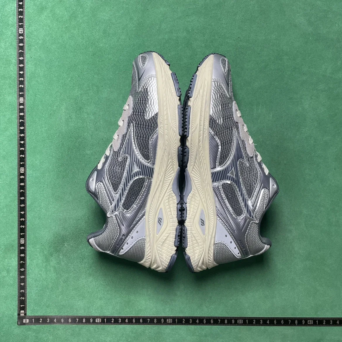 Mizuno Wave Rider