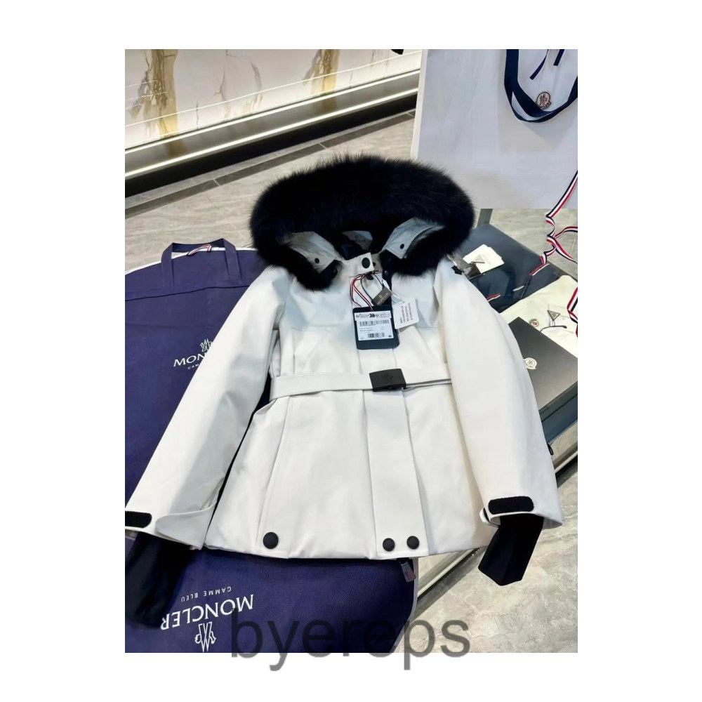 Moncler Down Jacket — photo 3 of 4