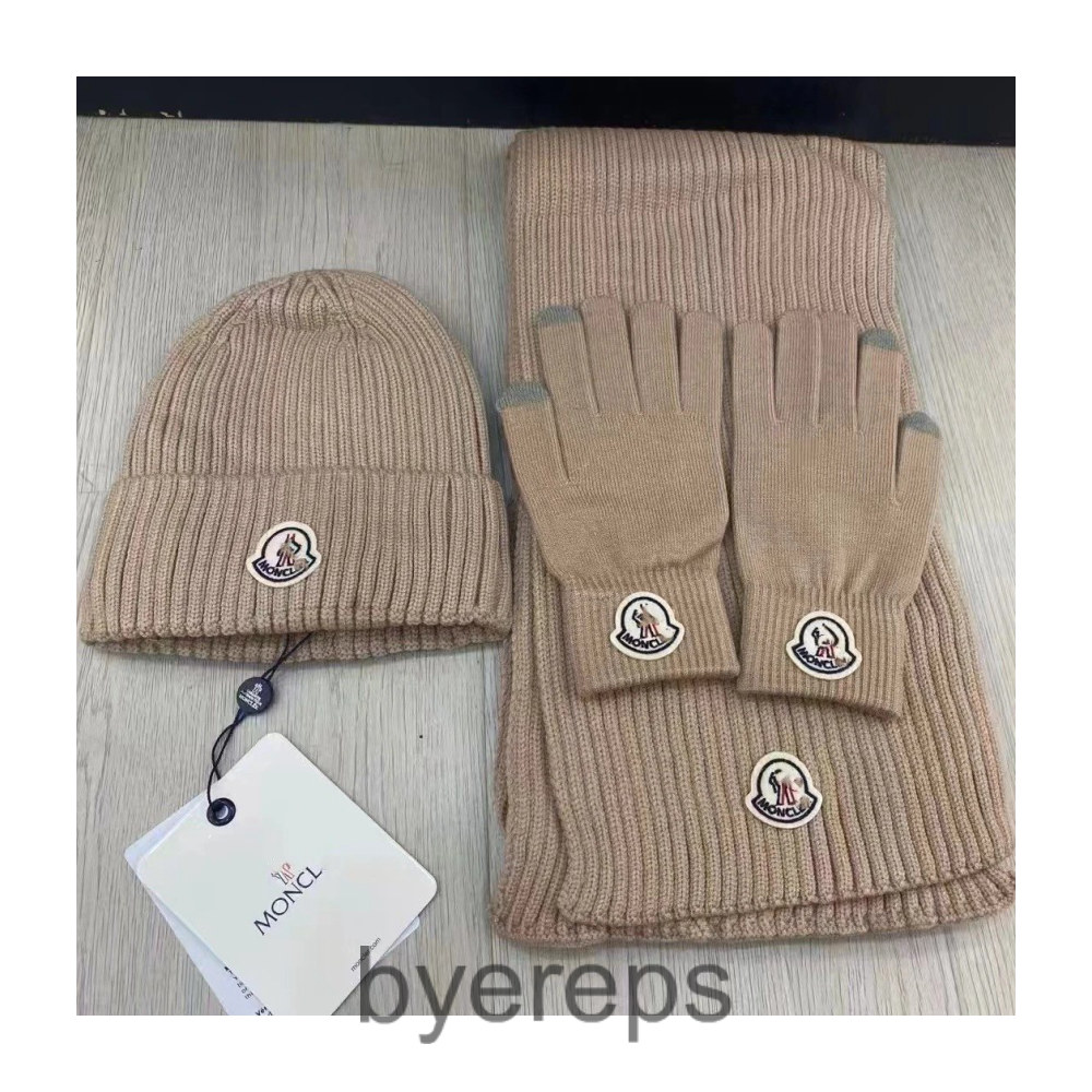 Moncler Knitted Hat — photo 3 of 4