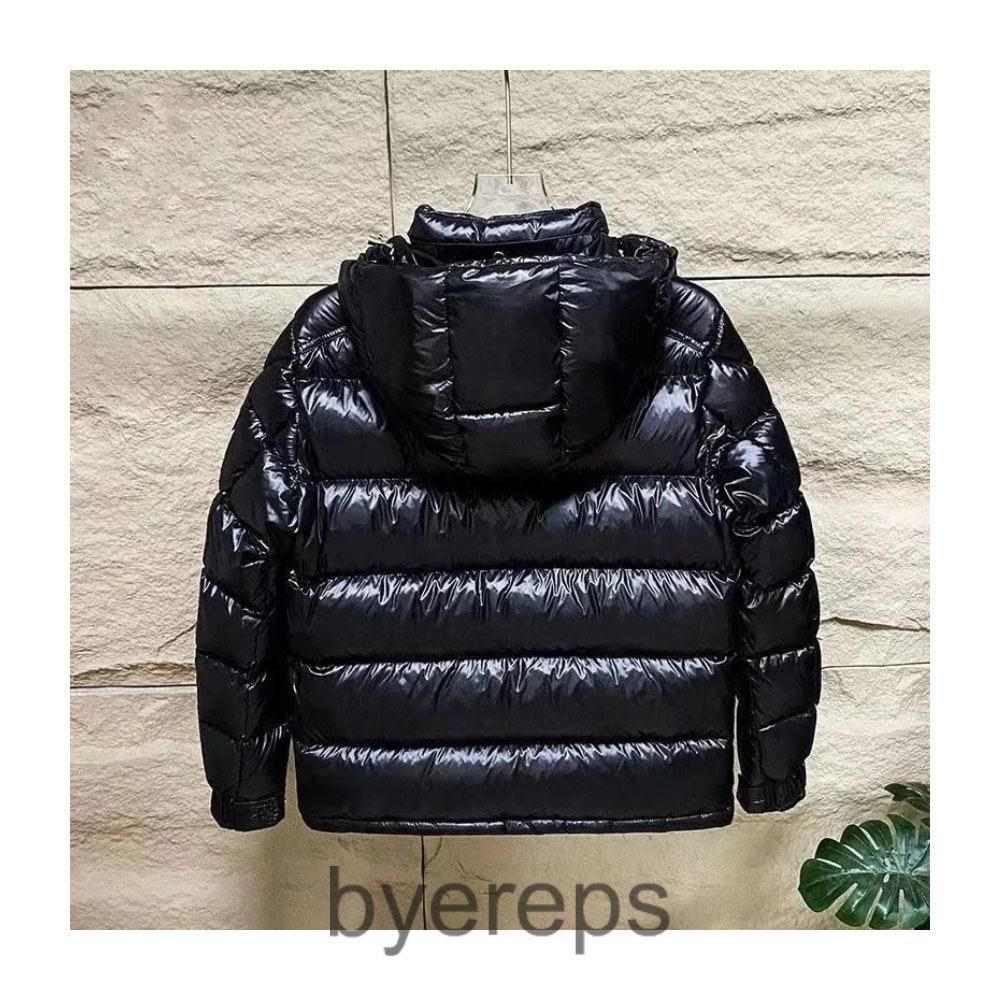 Moncler puffer — photo 3 of 4