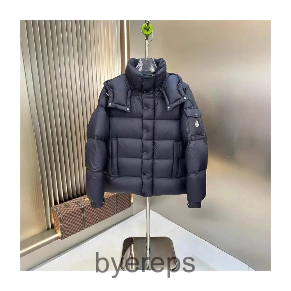 Moncler puffer — photo 2 of 4