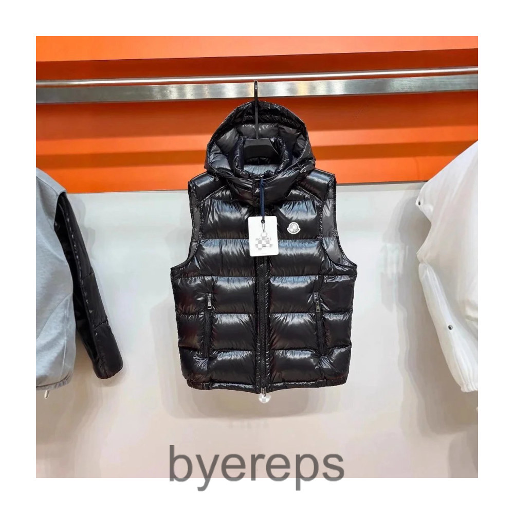 Moncler puffer vest — photo 2 of 4