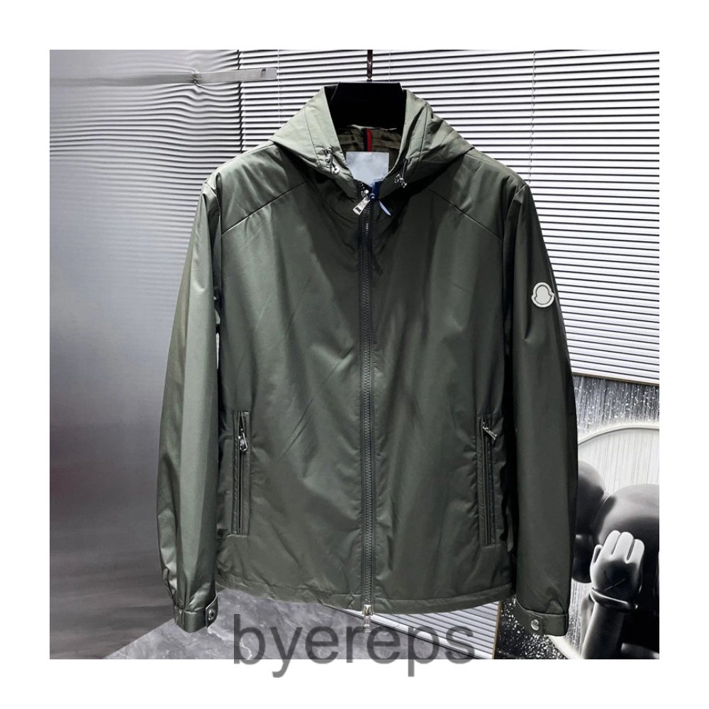 Moncler Windbreaker — photo 3 of 4