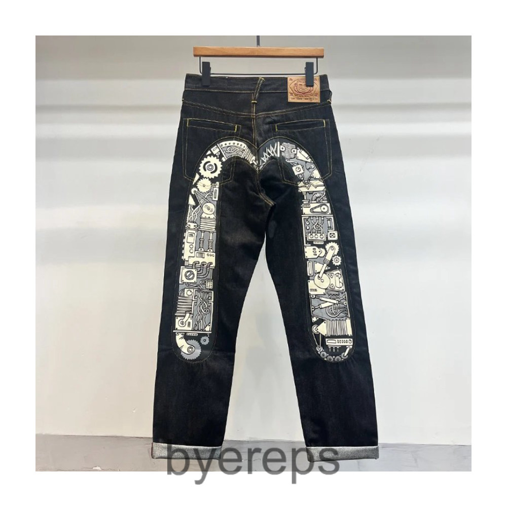 More Evisu Jeans — photo 3 of 4