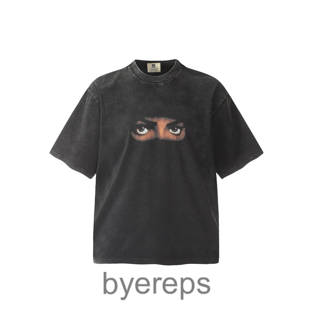 More graphic tee ( has tons of em )