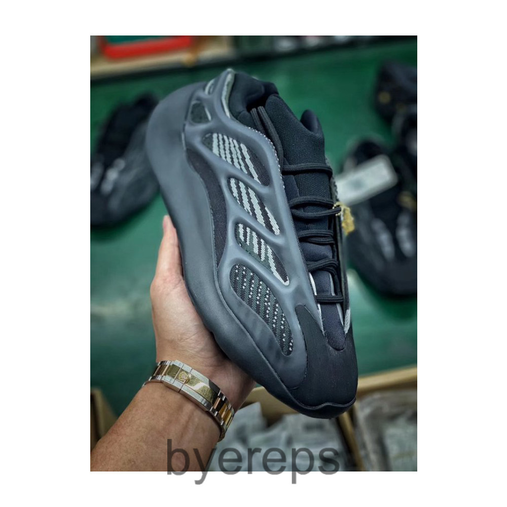 N600580#H12 Pure Original Products Creates YEEZY 700 V3 Black Soul ALVAH for Official Sale
