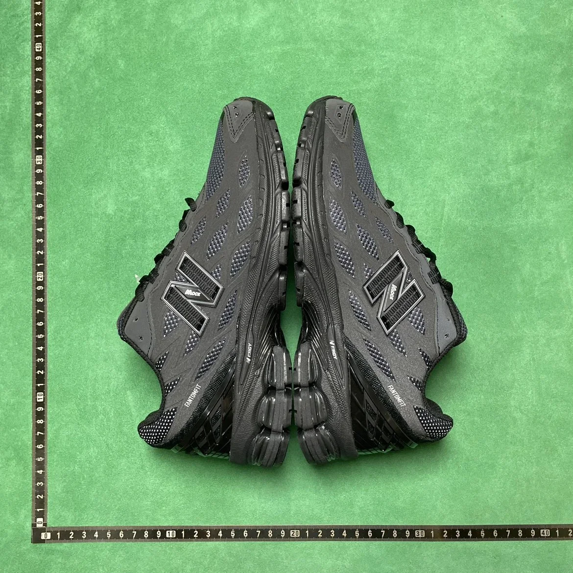 New Balance 1906R