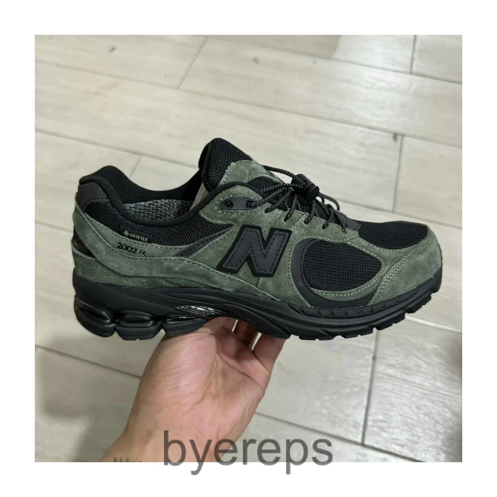 New Balance 2002r — photo 4 of 4
