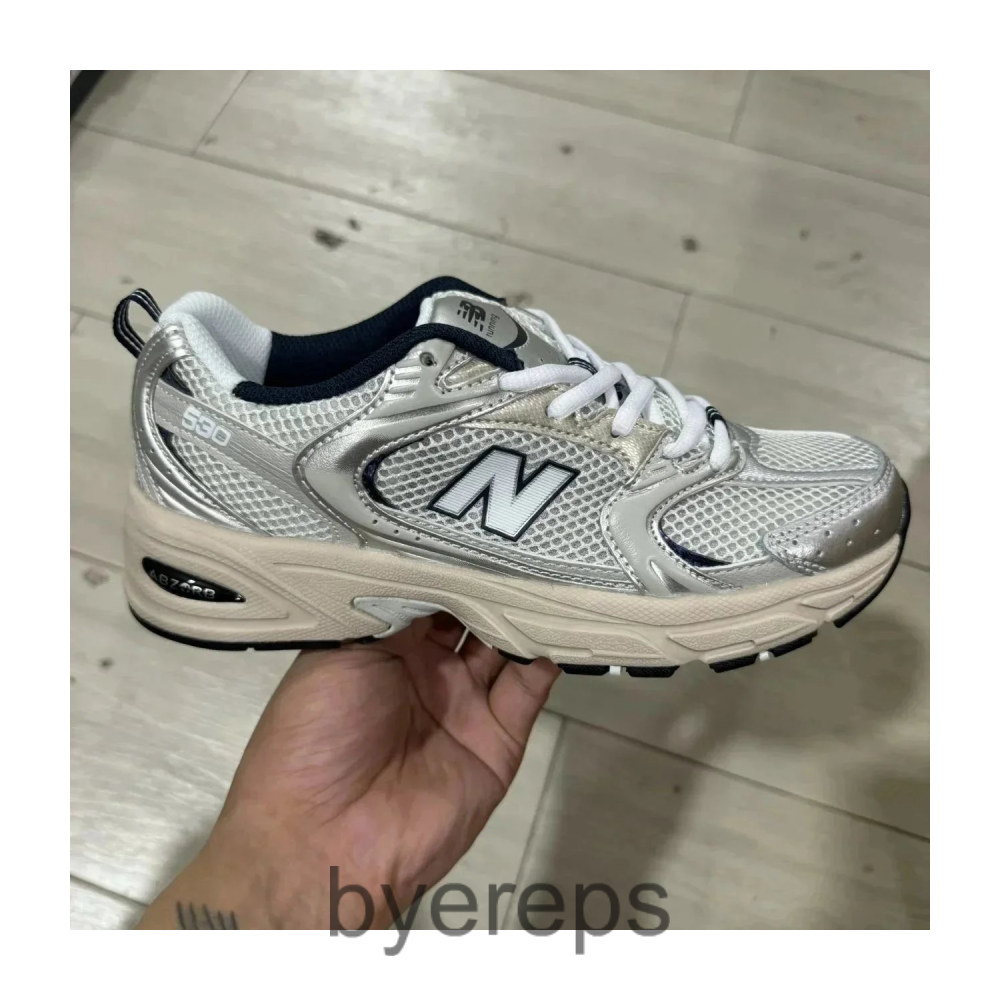 New Balance 530