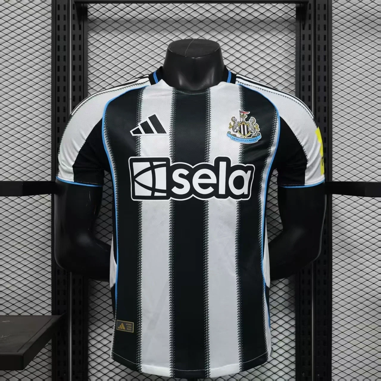 Newcastle United 25/26 Home Jersey