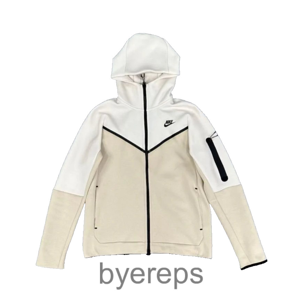 Nike 2023 Tech Fleece (26cw)