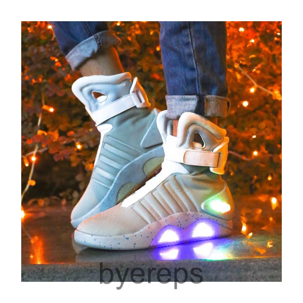 Nike Air Mags 2016 — photo 2 of 4