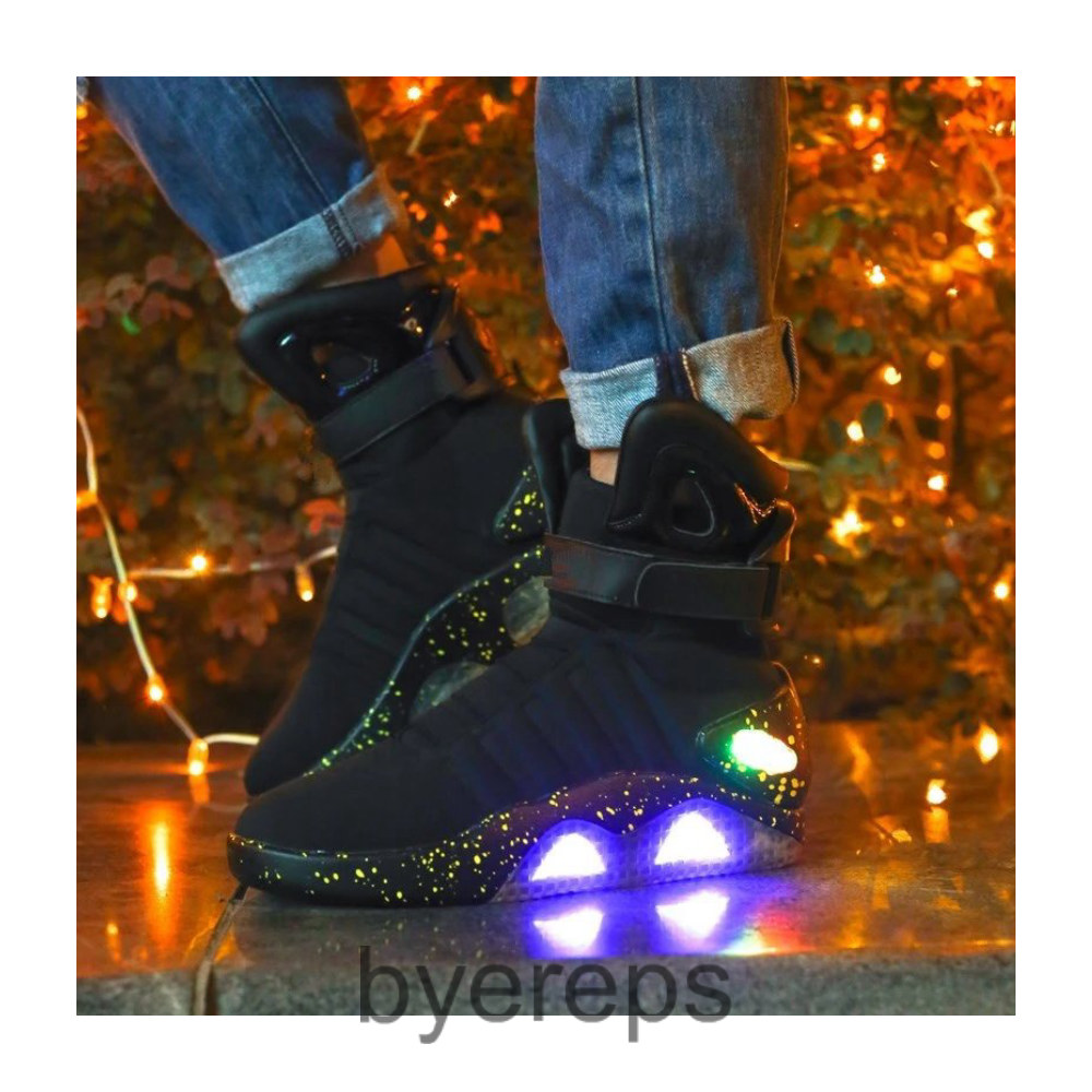 Nike Air Mags 2016 — photo 3 of 4