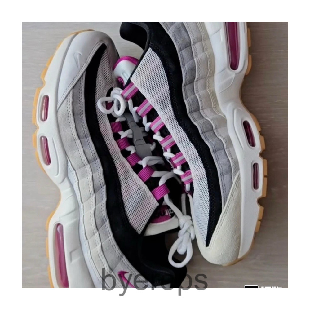 NIKE AIR MAX 95 — photo 3 of 4