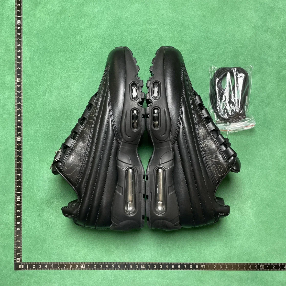 Nike Air Max 95 Lux x Supreme