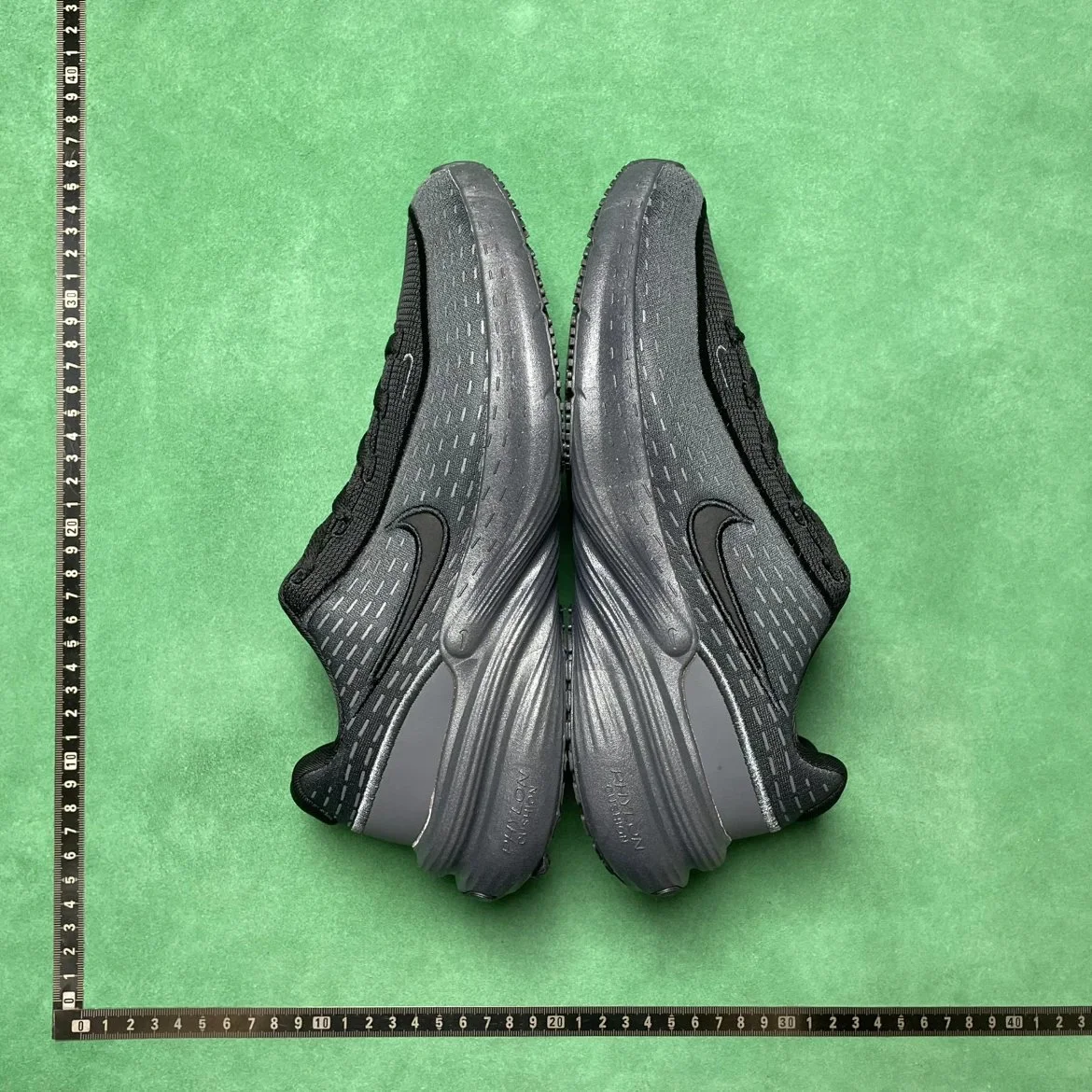 Nike Air Zoom Vomero 17