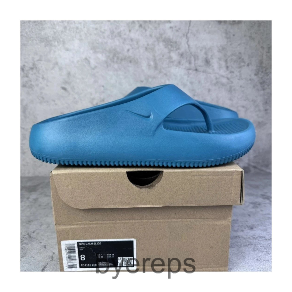 Nike calm slides — photo 4 of 4